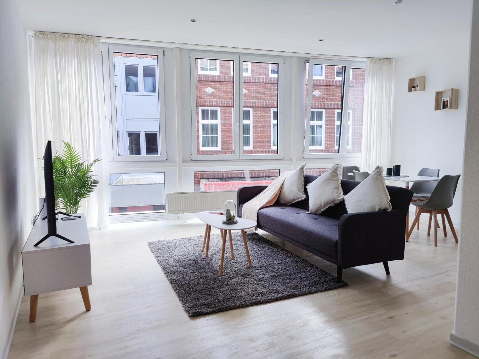 Charming Old Town Apartment Buxtehude